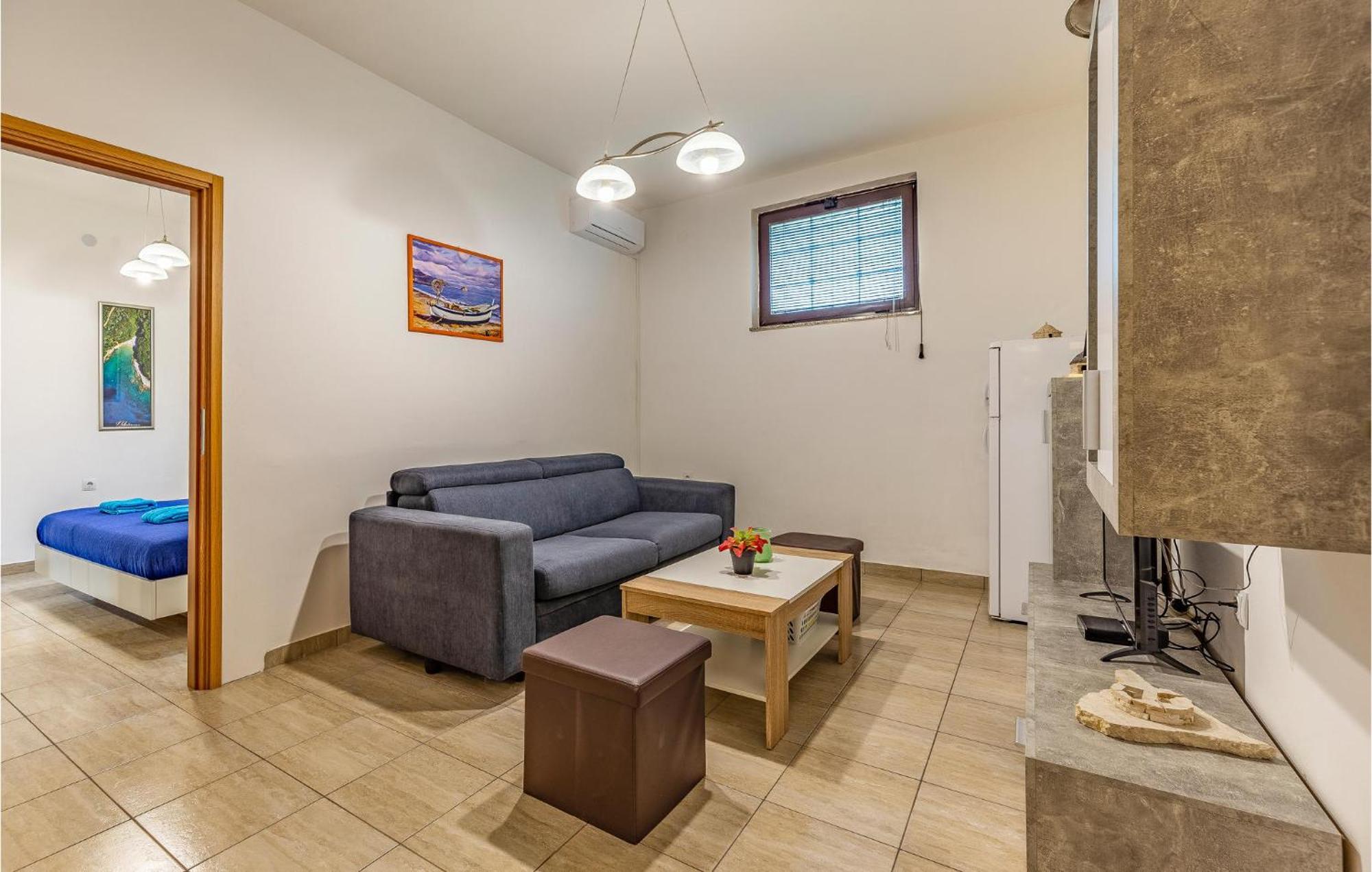 Amazing Apartment In Pula With Kitchen Kültér fotó