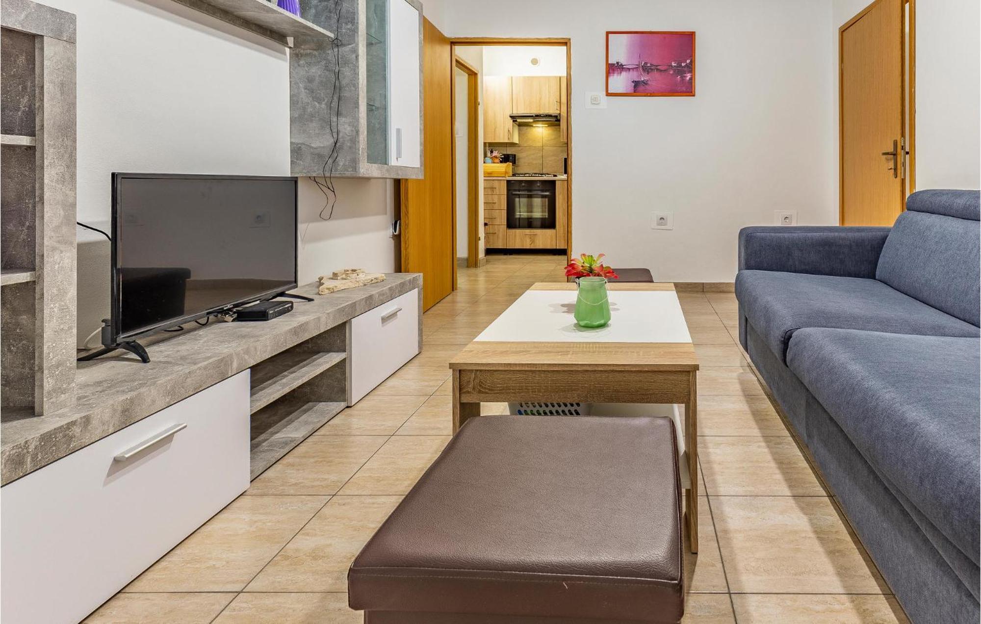 Amazing Apartment In Pula With Kitchen Kültér fotó