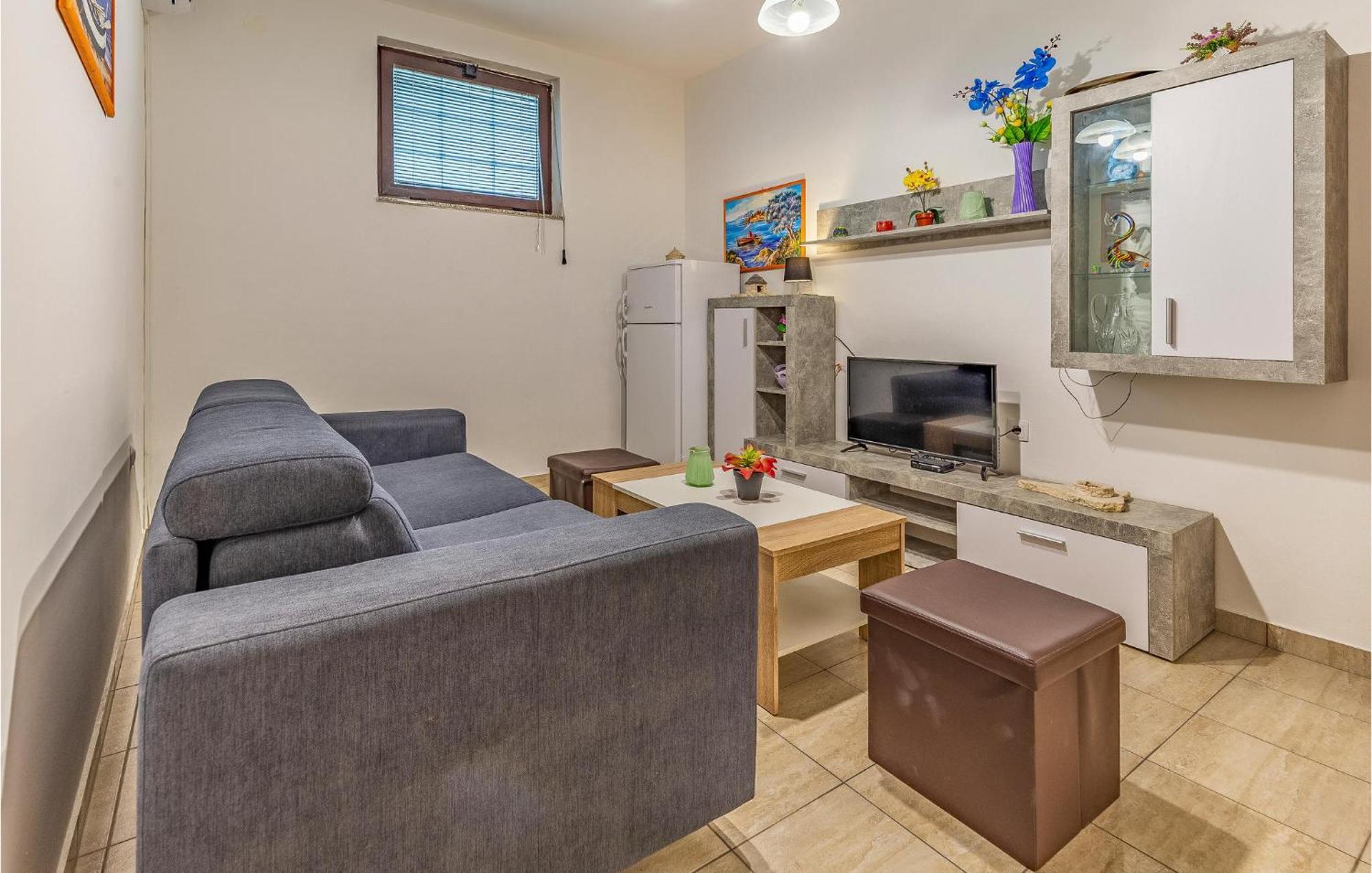 Amazing Apartment In Pula With Kitchen Kültér fotó